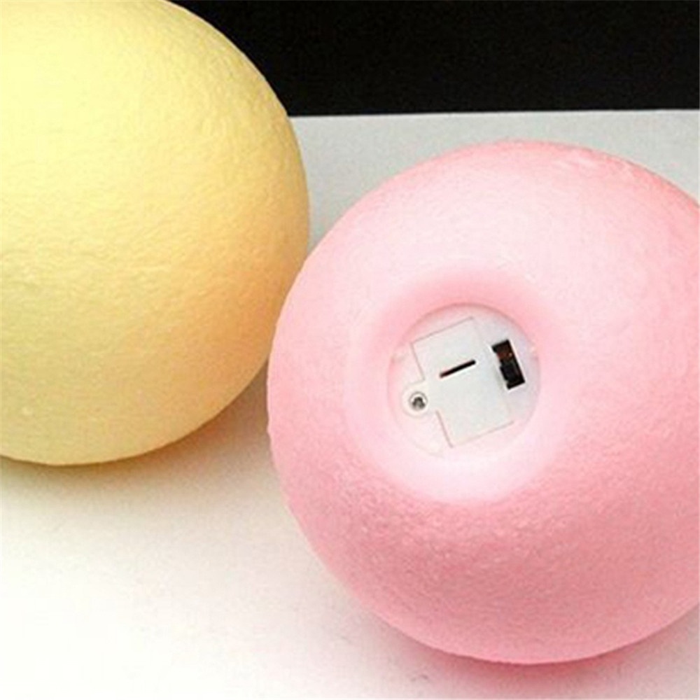 Đèn ngủ hình mặt trăng 3D nhiều màu sắc kèm giá đỡ bằng gỗ 6*6cm dành cho trang trí