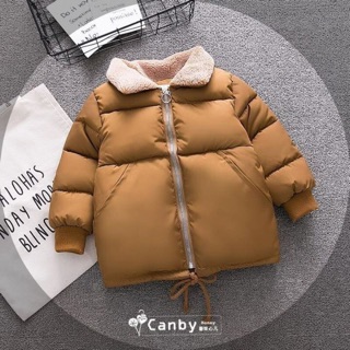 Áo khoác cổ bẻ lông màu vàng bò