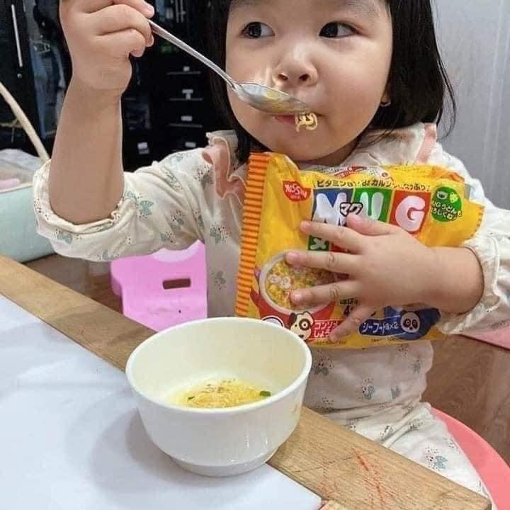 Mì Mug Nissin Vàng Nhật Cho Bé Ăn Sáng Trưa Tối Thơm Ngon Không Chiên Dầu Không Cay Nóng An Toàn Cho Bé