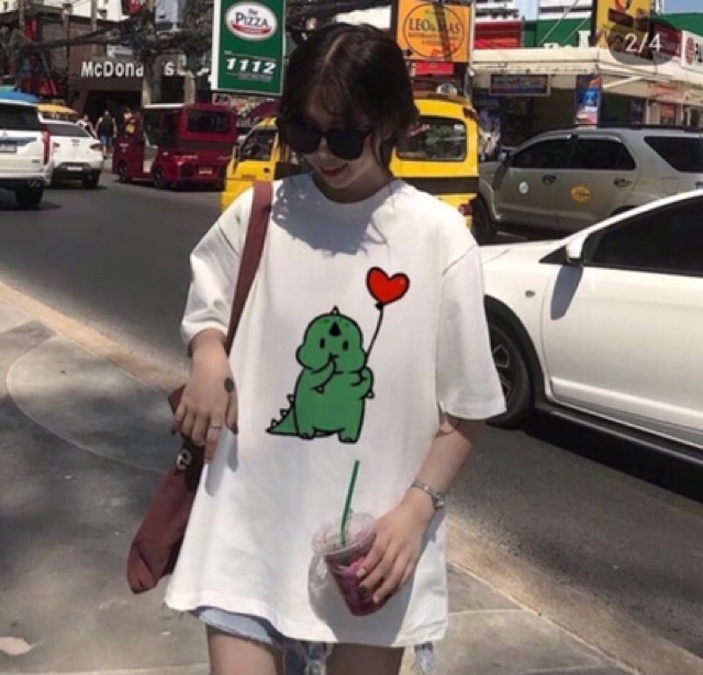 Áo thun tay lỡ khủng long tình yêu 💕 | BigBuy360 - bigbuy360.vn