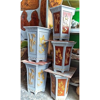 Khuôn chậu lục giác hình ống cao 44 miệng 35 ( mẫu khuôn ở giữa)