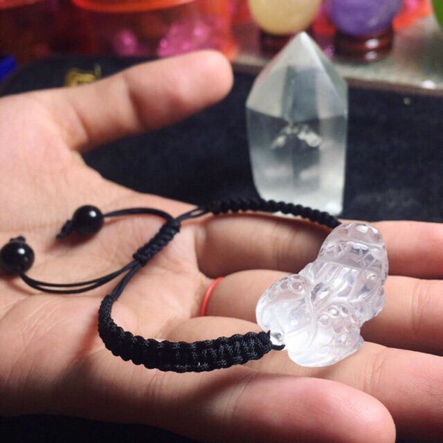 Vòng tay tỳ hưu thạch anh trắng tết dây