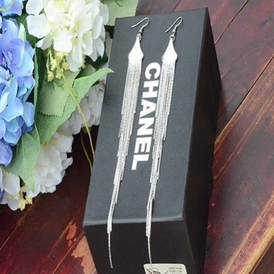 Khuyên Tai Tua Rua Dài Đa Năng Phong Cách Hàn Quốc