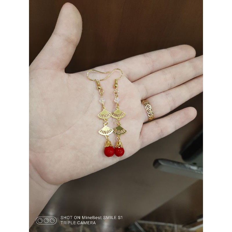 Khuyên tai cổ trang quạt nhí cực xinh