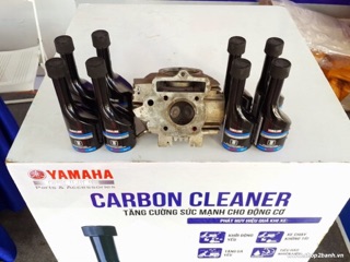 Dung dịch Carbon Cleaner đổ vào xăng
