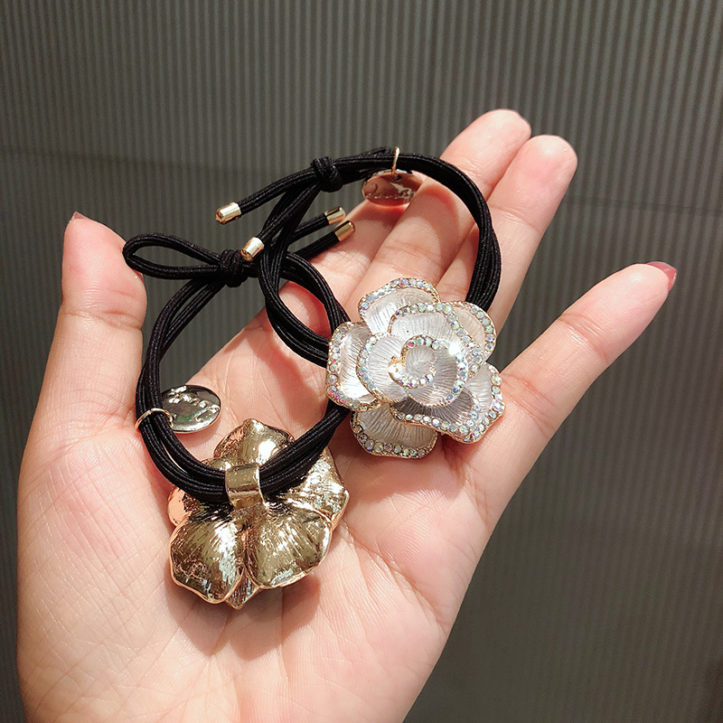 Dây buộc tóc đính hoa trà cao cấp phong cách mới