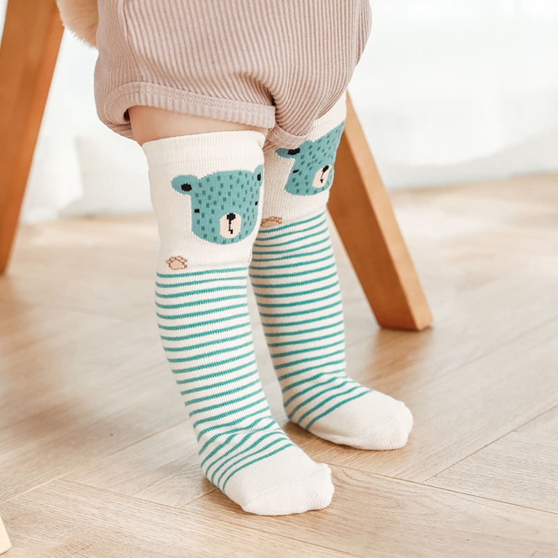 Bộ 3 đôi vớ dài hình hoạt hình cho bé