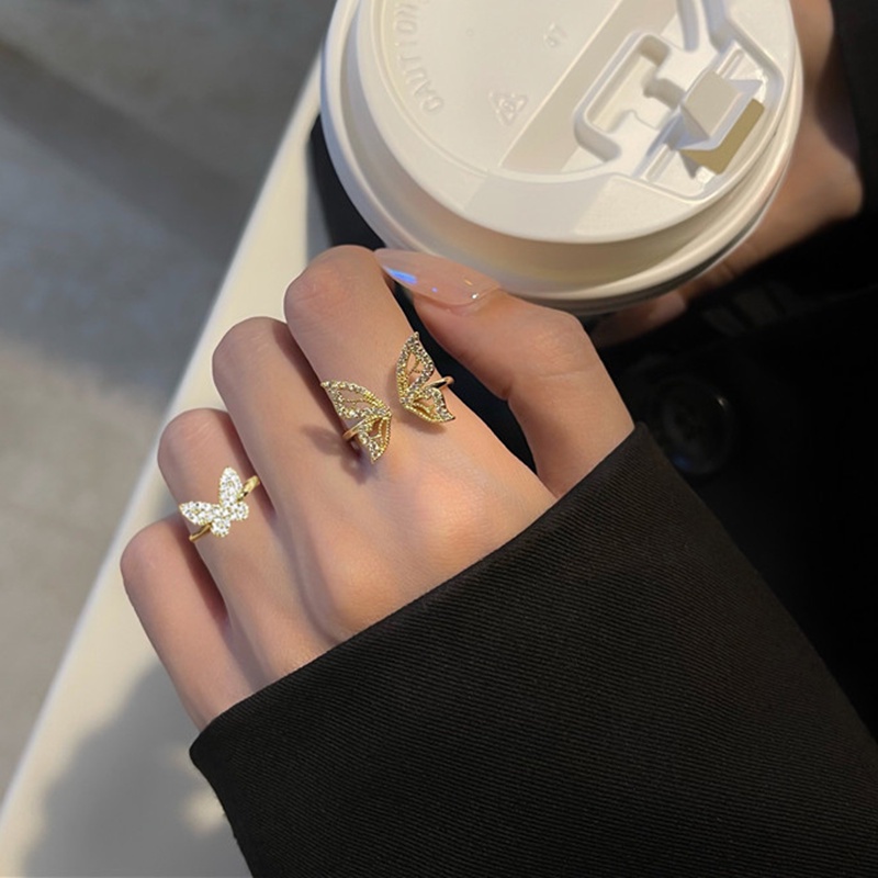 Nhẫn Hình Bướm Rỗng Đính Đá Pha Lê Lấp Lánh Thời Trang Hàn Quốc Có Thể Điều Chỉnh Cho Nữ