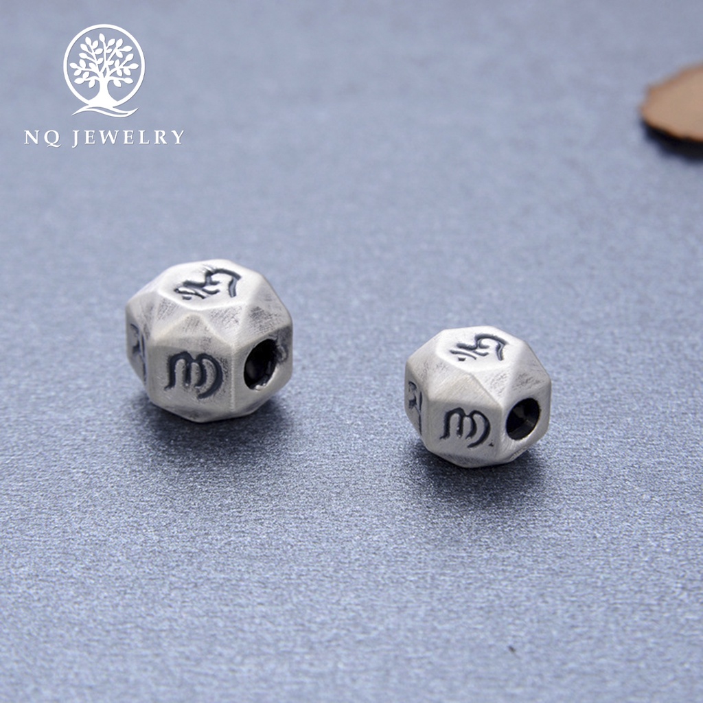 Charm bạc đa giác xỏ ngang lục tự minh chú - NQ Jewelry