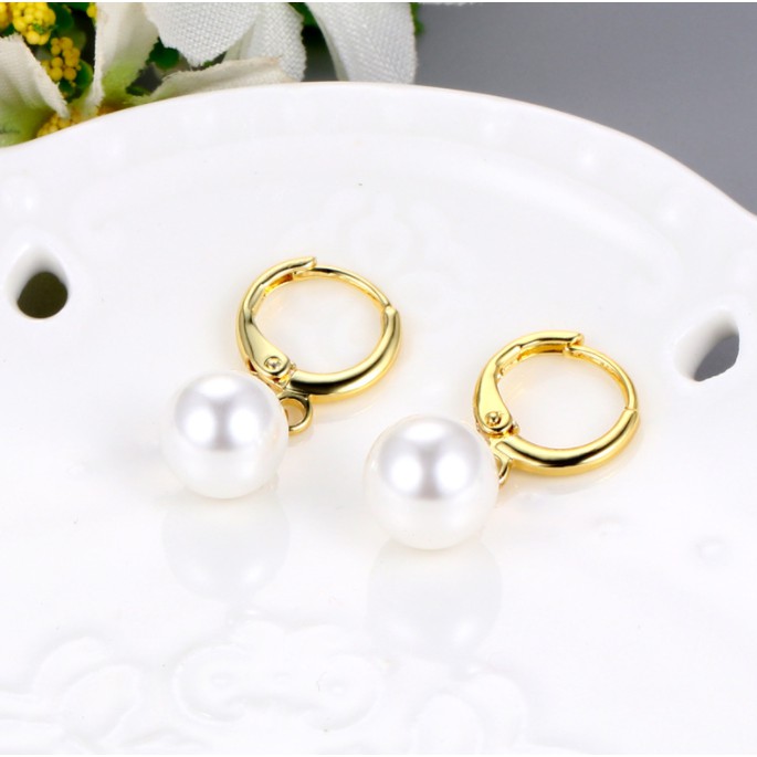 1 Cặp khuyên tai tròn gắn hạt xi mạ vàng hoặc bạch kim