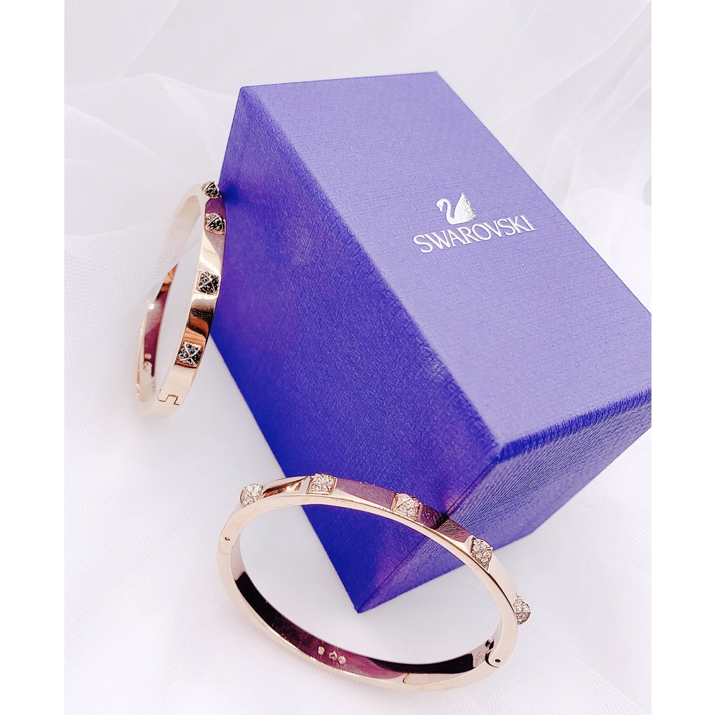 Vòng cứng sang chảnh Swarovski
