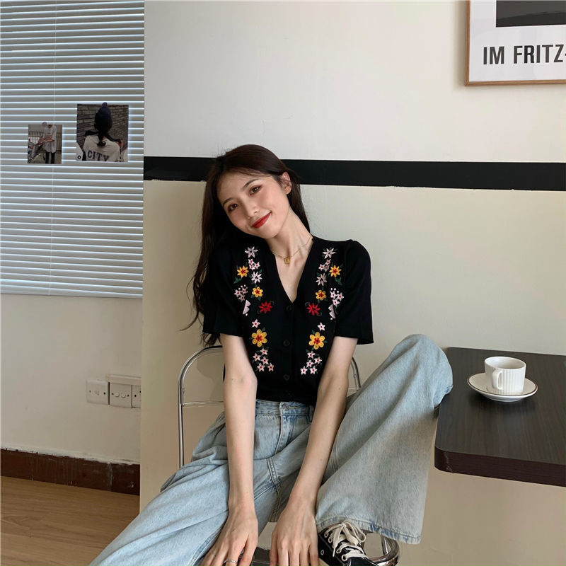 Áo kiểu tay lửng họa tiết hoa xinh xắn thời trang phong cách Pháp