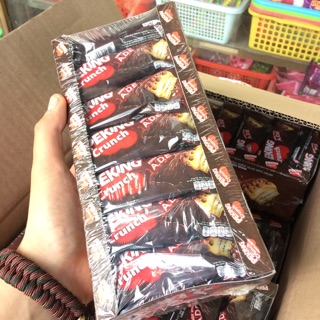 |Bánh Hộp Thái Lan| Bánh Peking Crunch Chocolate -Ngũ cốc và Xốp phủ Kem Chocolate 338g( x26 bánh)