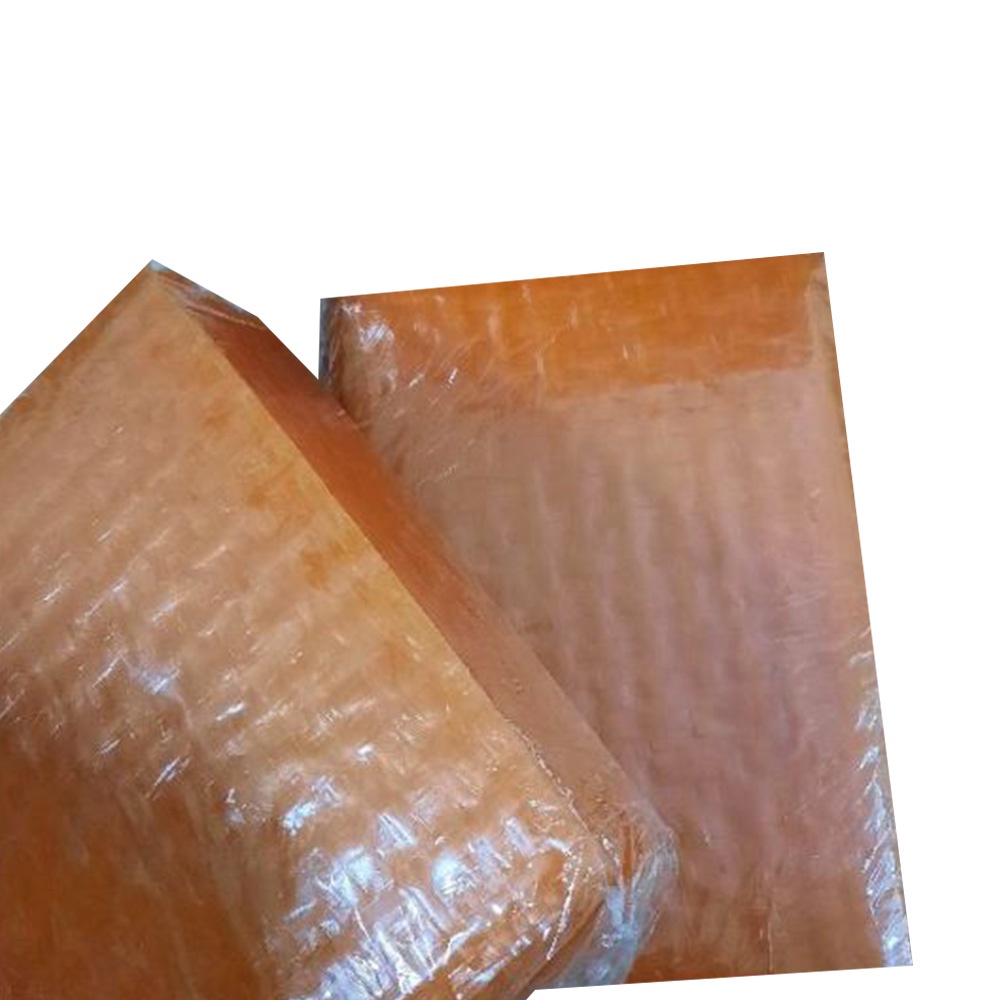 Bánh tráng đỏ vuông dùng để cuốn hay trộn