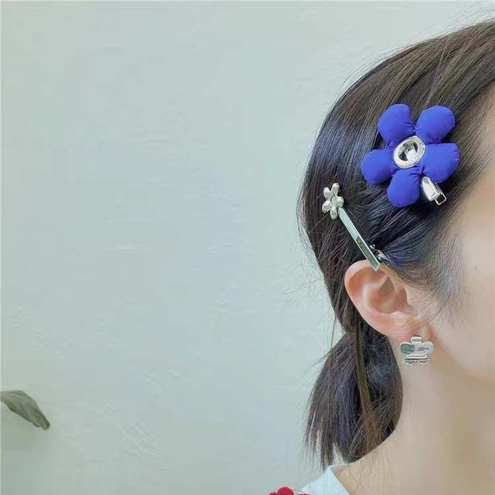 Kẹp Tóc Hình Bông Hoa Nhiều Màu Sắc Bằng Kim Loại Phong Cách Harajuku Thời Trang