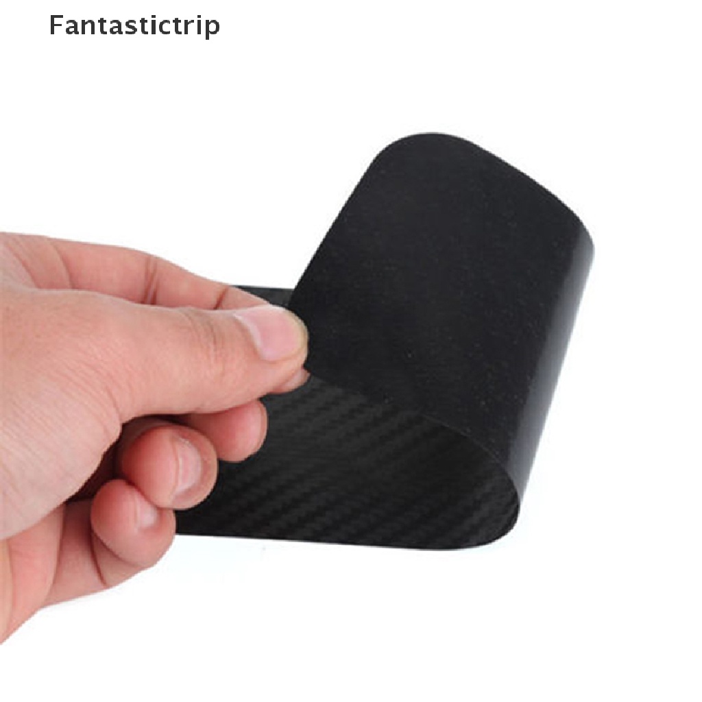 Set 4 Miếng Dán Sợi Carbon Bảo Vệ Bàn Đạp Cửa Xe Hơi