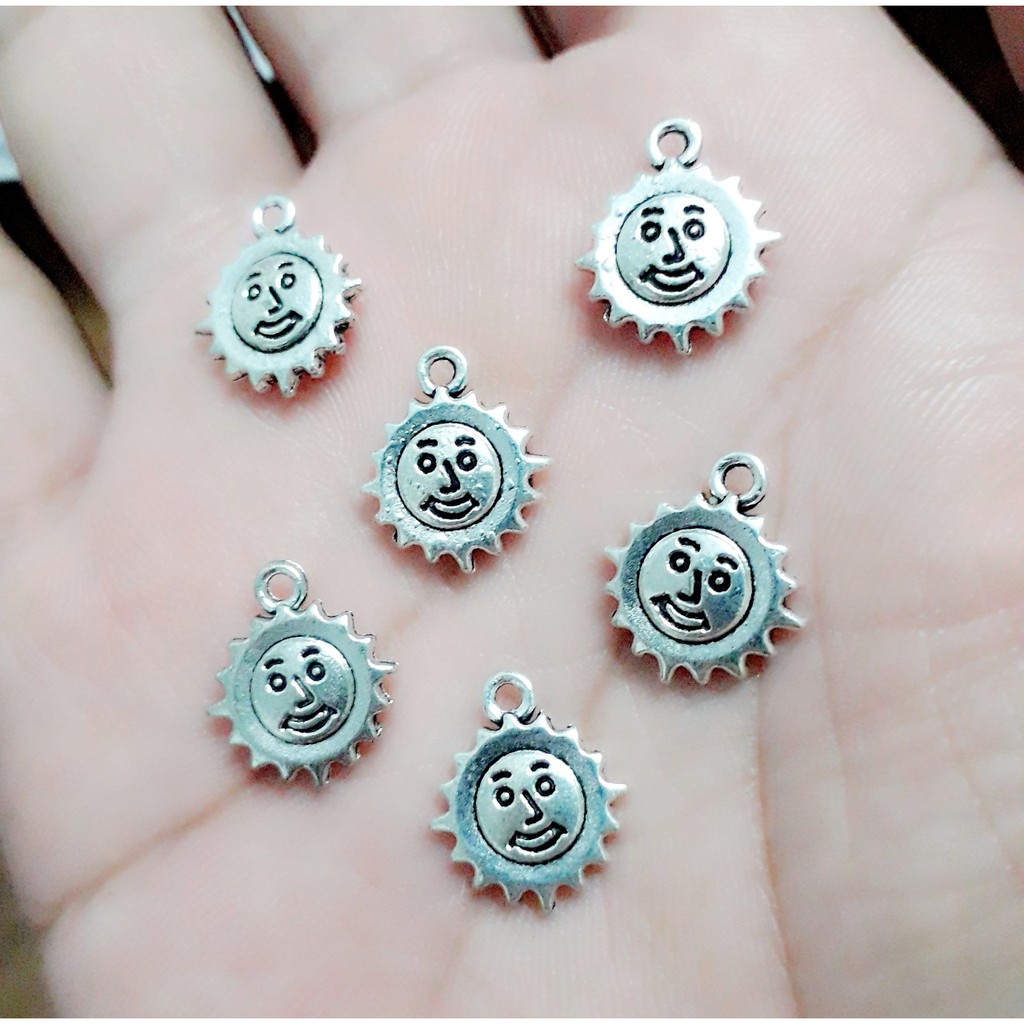 Charm sỉ : 50g = 23k ( 1 gói ) [ chuyên sỉ charm tại tphcm ]