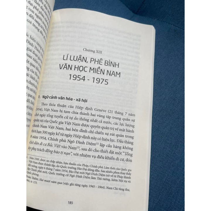 Sách - Lịch Sử Lí Luận Phê Bình Văn Học Việt Nam Từ Khởi Đầu Đến Hết Thế Kỉ XX (Bình Book)