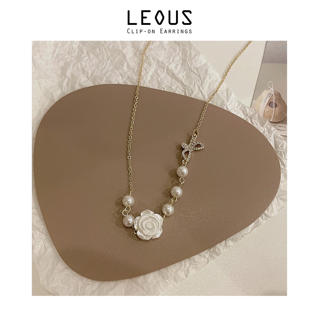 Vòng cổ choker hạt trai mặt hoa hồng và cánh bướm VC009 Leous Accessories