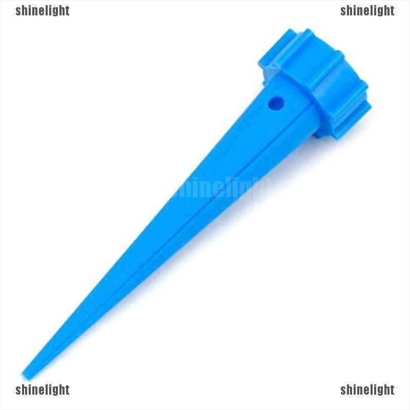 1 Dụng Cụ Tưới Cây Tự Động