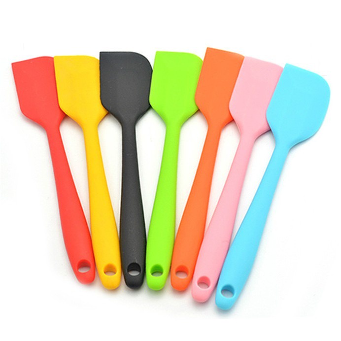 Phới Trộn Bột Làm Bánh Silicon 21cm