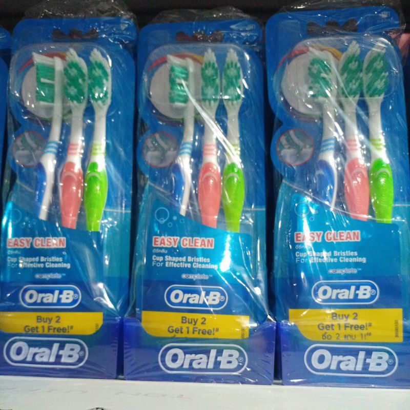 Vỉ 3 bàn chải đánh răng Oral-B Classic EASYCLEAN