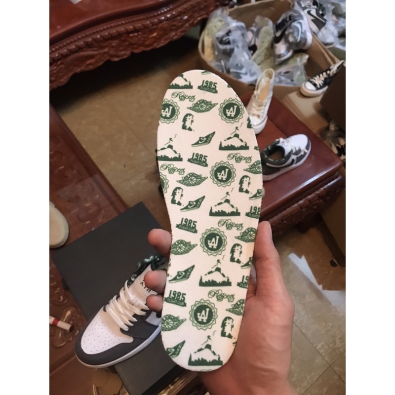 [Mã FAGREEN245 giảm tới 30K đơn 99K] [Free-Ship] Giày thể thao jordan 1 thấp đen xám cao cấp. Xám Khói Thấp. | BigBuy360 - bigbuy360.vn