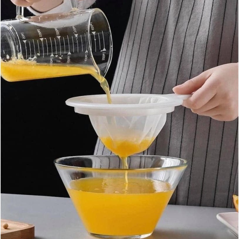 Rây lọc thực phẩm cầm tay tiện dụng đa năng