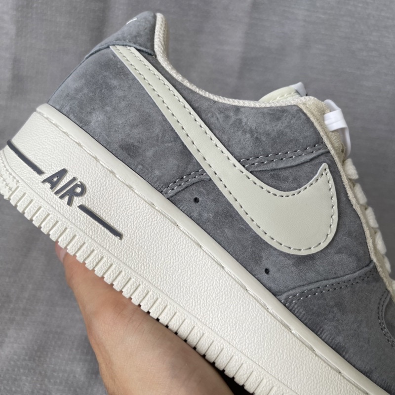 Af1 xám lông chuột da lộn SC, full box bill ảnh thật tự chụp, đế khâu chỉ đỏ