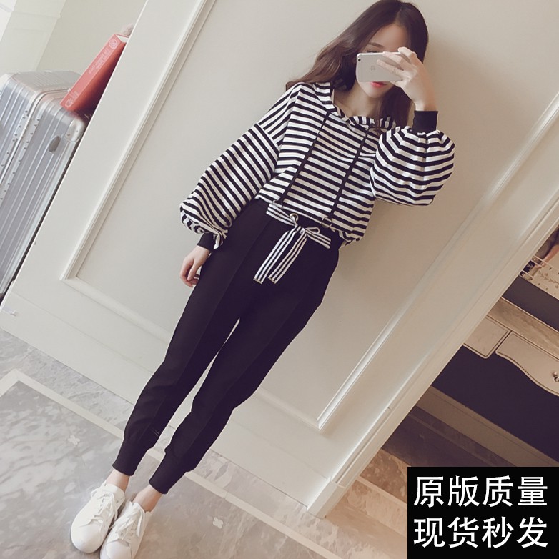 bộ đồ thể thao nữ kute