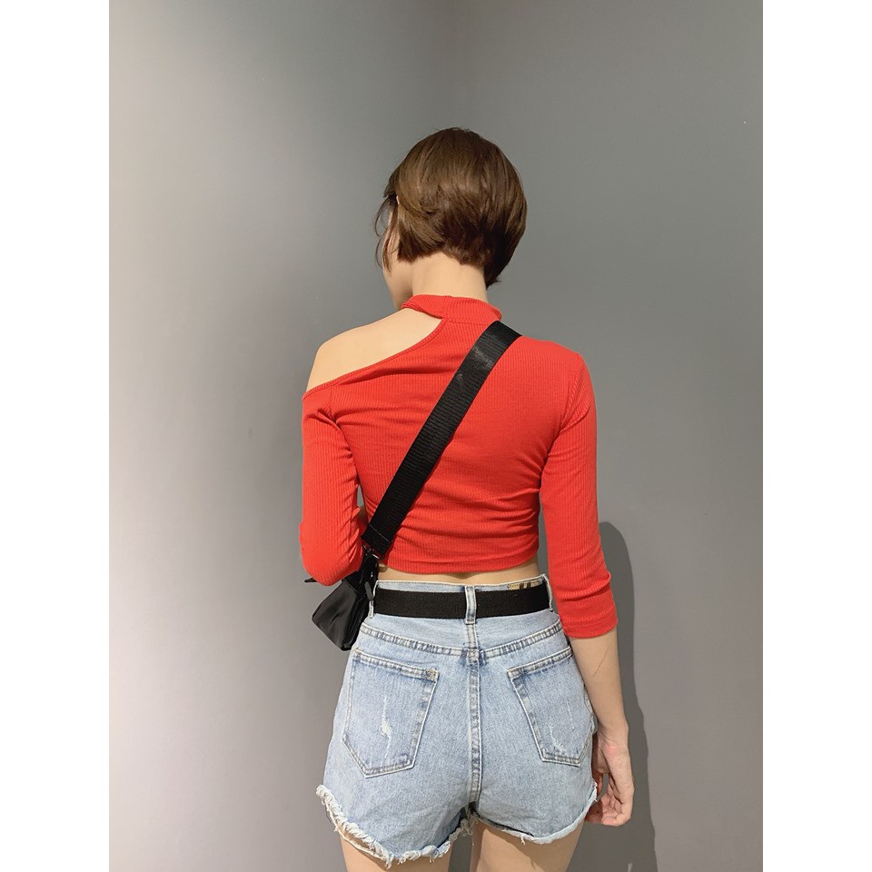 Croptop Cut - out vai