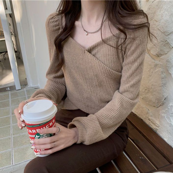 Áo Dệt Kim Dày Dặn Cổ Chữ V Vạt Chéo Ngắn Màu Đỏ Thời Trang Thu Đông 2022 Cho Nữ