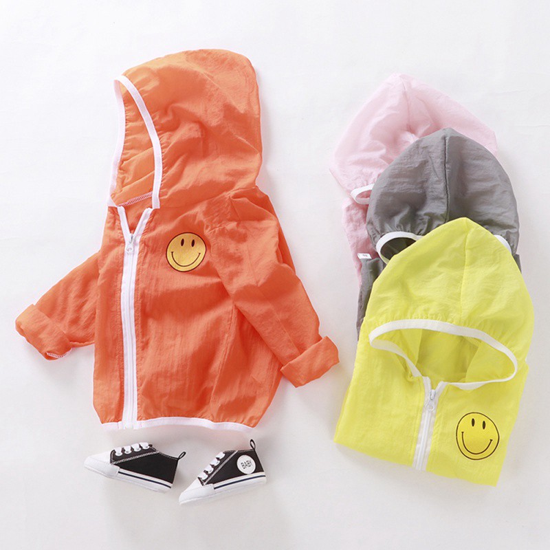 Áo khoác chống nắng có mũ trùm đầu họa tiết hoạt hình cho bé trai và bé gái mặc đi biển