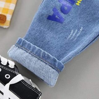 Sét áo sơ mi và quần jean