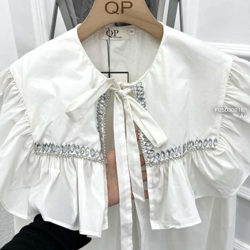 Áo nỉ tay dài có nón dáng rộng phối hình cô bé 2810