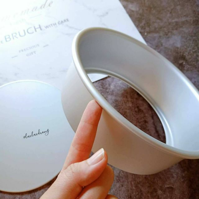 Khuôn nhôm tròn đế rời làm bánh cho bé, dày dặn và đủ size