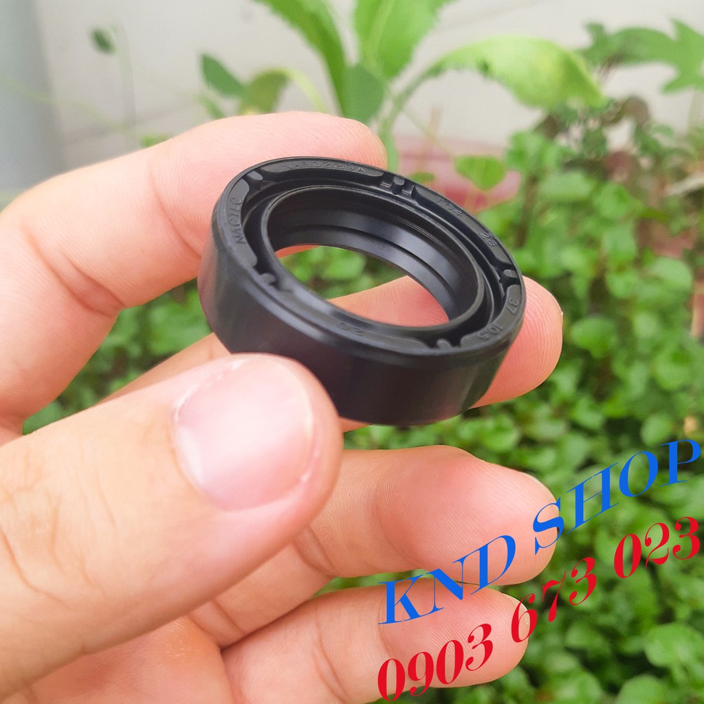 Phớt giảm sóc trước xe máy cho xe Dream, Wave, Airblade, Furture, Ex,..hiệu NACTEC TC4 26*37*10.5, loại vòng đệm cao su