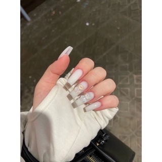 nailbox thiết kế móng trắng gấu