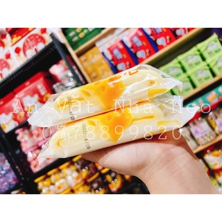 Bánh bông lan cuộn phô mai