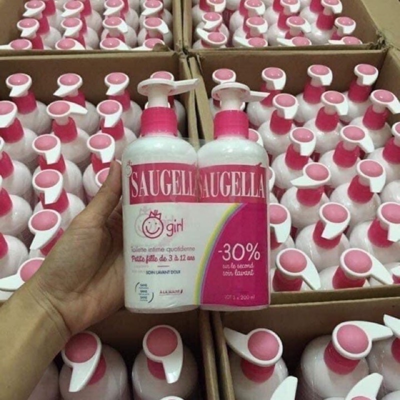 Dung dịch vệ sinh bé gái Saugella của Pháp - 200ml