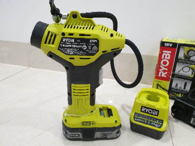 Bơm lốp ô tô Ryobi R18PI