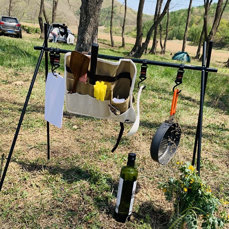 Giá treo đồ dã ngoại bằng hợp kim nhôm - Giá treo đồ du lịch gấp gọn- Bụi Travel