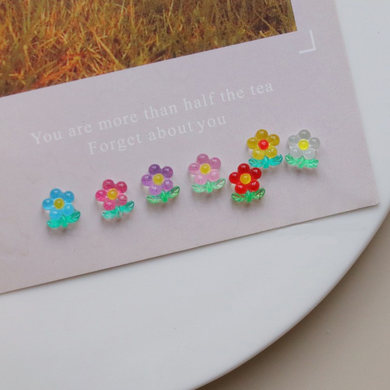 Bộ 50 Bông Hoa Tulip 3D Bằng Nhựa Trong Suốt Dễ Thương Trang Trí Móng Tay DIY
