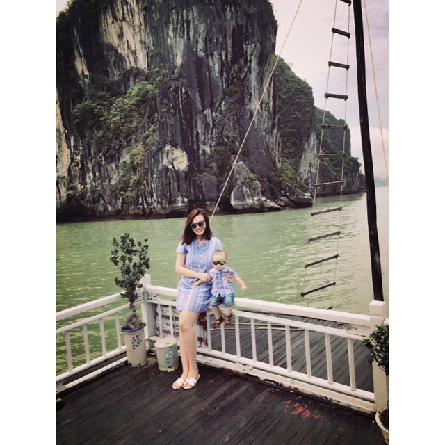 Áo đôi mẹ và con trai
