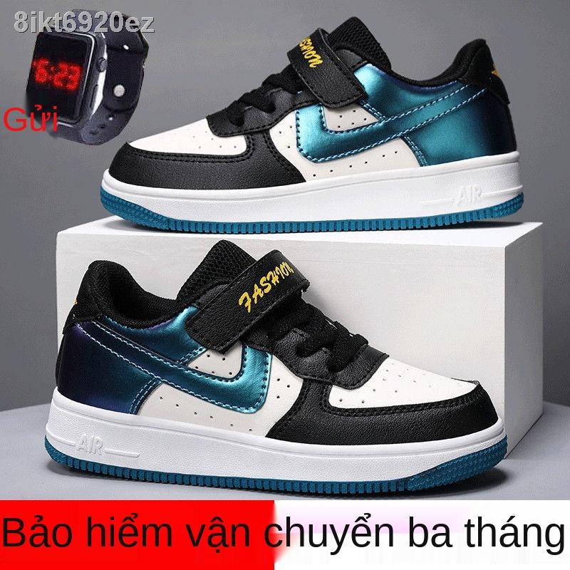 Giày nam mùa thu 2021 da mới chống thấm nước học sinh tiểu trượt hội đồng quản trị trẻ em nhảy hip-hop