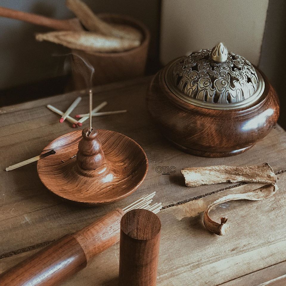 Trầm Hương Không Tăm