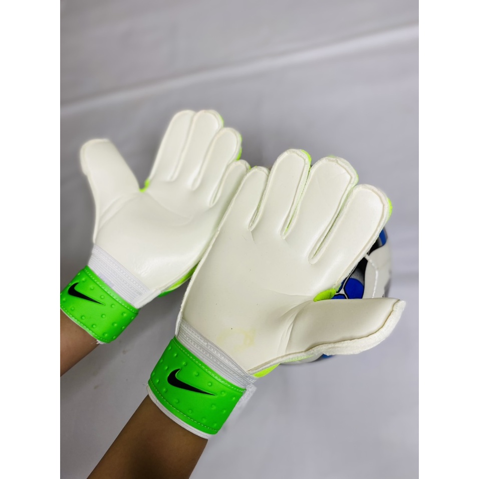 Găng Tay Thủ Môn NiK Có Xương Trợ NgónHàng Chất Lượng Cao