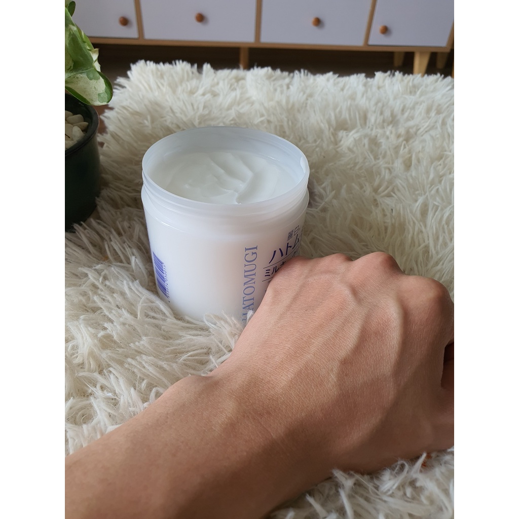 Kem Dưỡng Ẩm Trắng Sáng Da Toàn Thân Chiết Xuất Ý Dĩ Nhật Bản Reihaku Hatomugi Milky Cream 300g