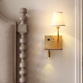 Đèn tường phòng ngủ kết hợp rọi đọc sách