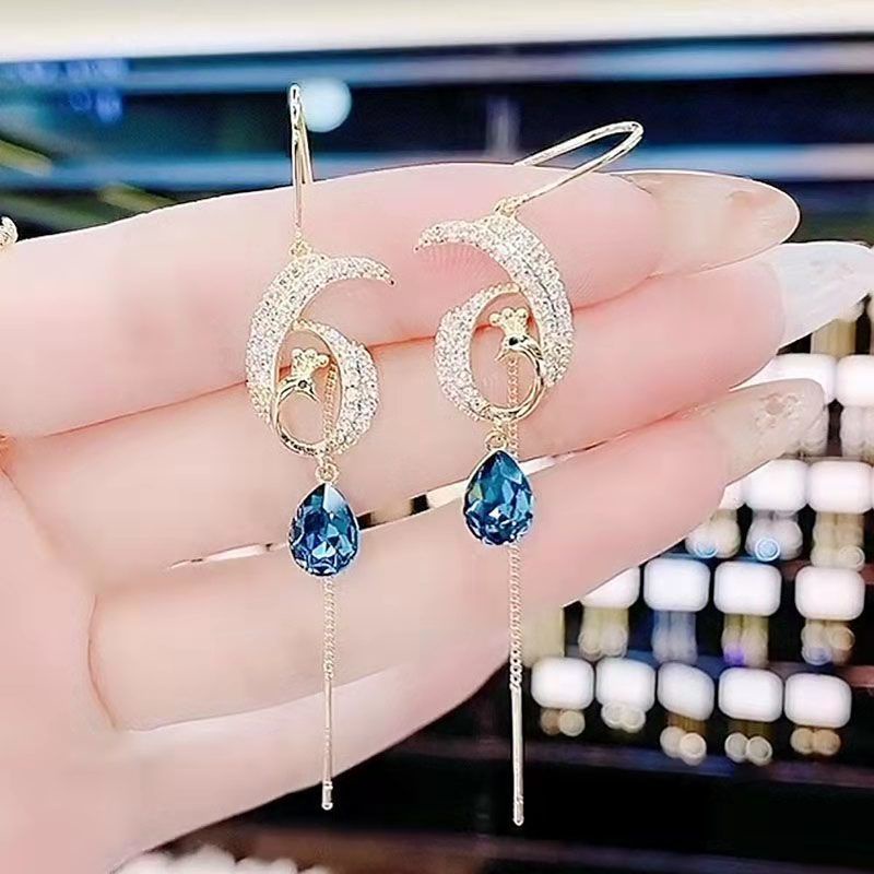 Bông Tai Tua Rua Đính Đá Xanh Thời Trang Hàn Quốc